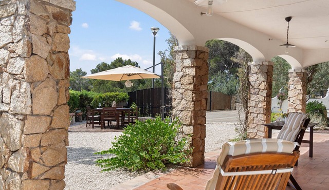 Apartment 'I Lentischi' with Sea View, Wi-Fi and Air Conditioning