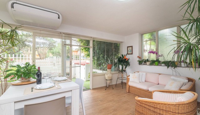 Apartment 'Bilo Nina' with Private Garden and Air Conditioning
