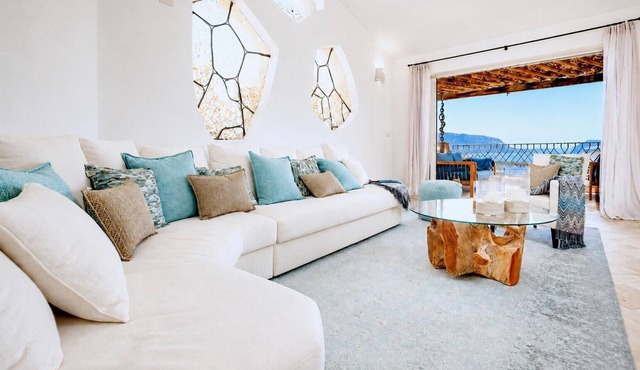 Apartment 'La Perla di Sherden' with Sea View, Wi-Fi and Air Conditioning