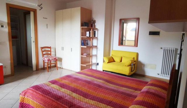 Apartment 'Marechiaro' with Balcony, Wi-Fi and Air Conditioning