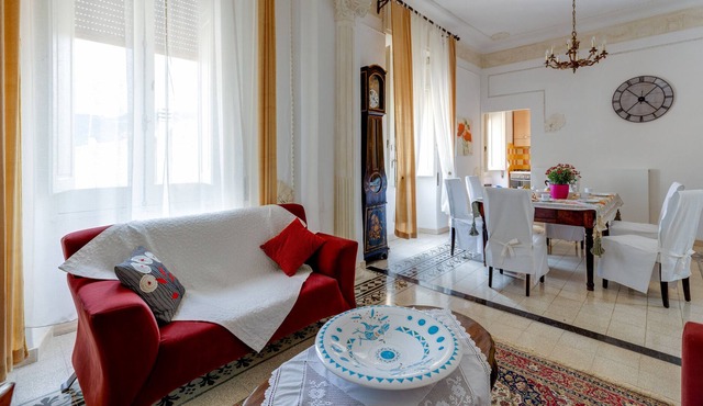 Apartment 'Palazzo Storico Del 1600' with Balcony and Wi-Fi