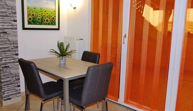 Apartment with terrace within walking distance of the historic center