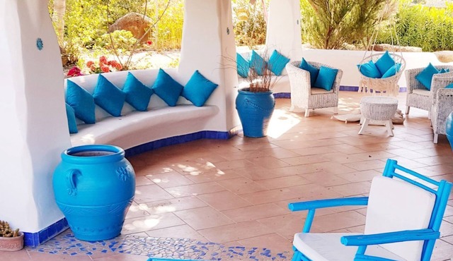 [Artista] Elegant Villa Close to the Sea with Fenced Garden