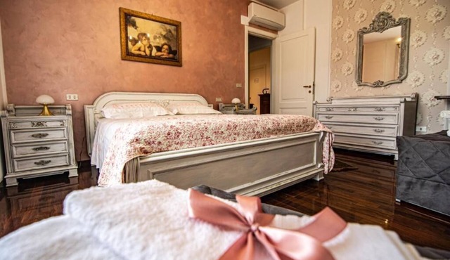 b&b Villa Lilac Rose Room (UMBRELLA, SEA BEDS, BICYCLES INCLUDED)