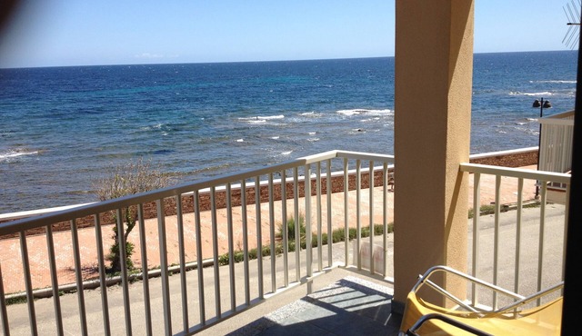 Beachfront house for rent