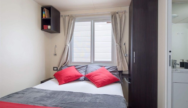 Beautiful apartment in villa for 4 people with A/C, hot tub, WIFI, TV, terrace and pets allowed