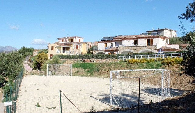 Beautiful apartment for 6 guests with pool, WIFI, A/C, TV, terrace and pets allowed