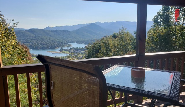 Beautiful BelAire Overlook, Mtn-Lake View, Pool Table. Great Rates! in Hiawassee