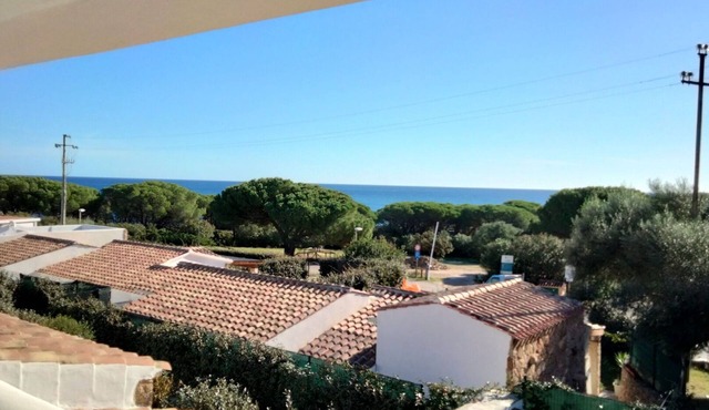 Beautiful villa for 7 people with WIFI, A/C, TV and patio