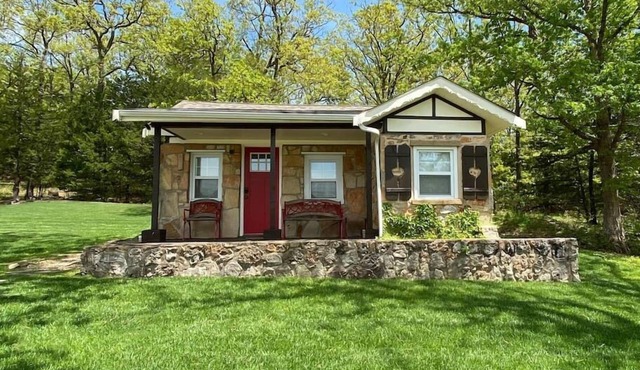 Cabin No. 2 @ The Old Swiss Village - Lake View! in Osage Beach