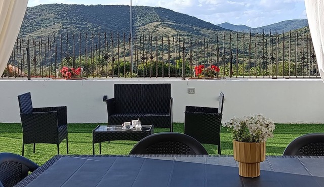 Casa Brocca - relaxing veranda | Welcomely