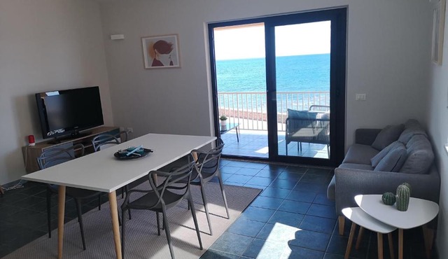 casa con terrazza fronte mare