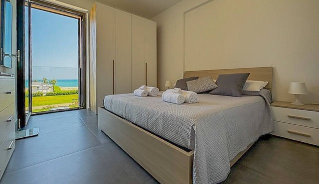 Charming Stay by the Sea
