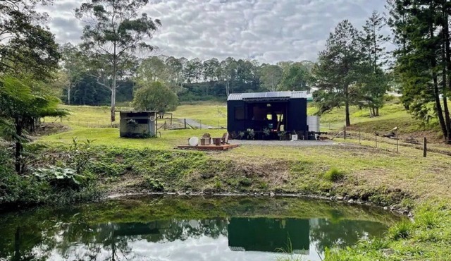 Charming Tiny House Escape in Bald Knob