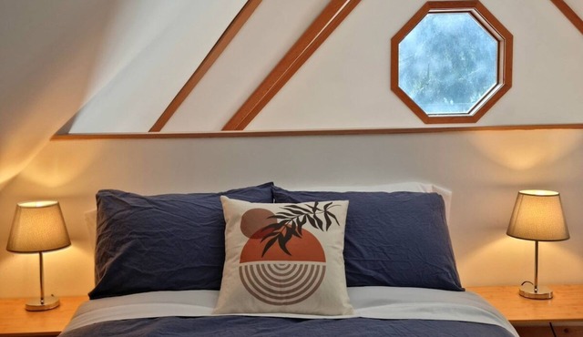Charming waterfront Salt Spring Island B&B in Saltspring Island
