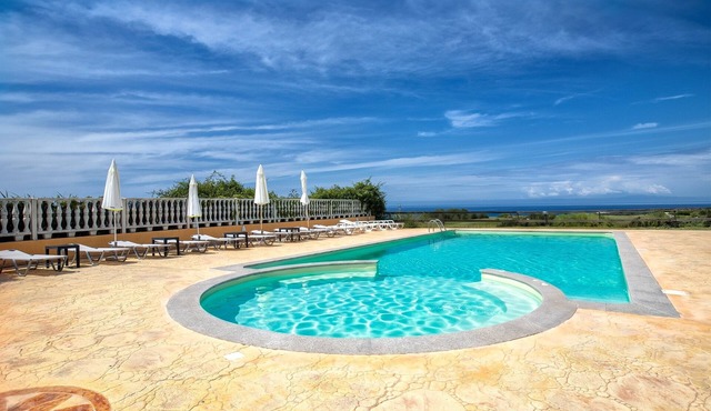'Con Balcone' Apartment with Sea View, Wi-Fi and Air Conditioning