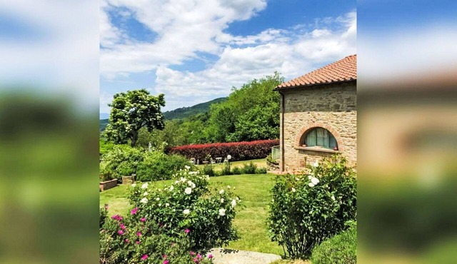 Cosy apartment for 6 guests with WIFI, pool, A/C, TV and panoramic view in Londa