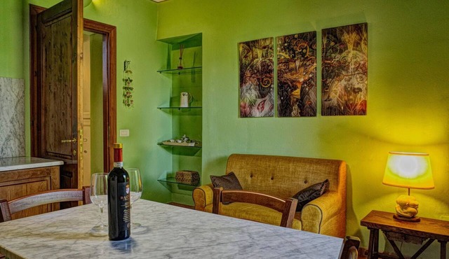 Country Suite Olivo for 2 with Garden and Pool in Bagno a Ripoli