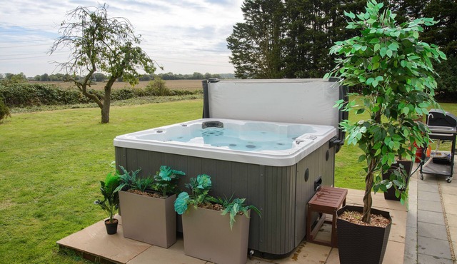 Detached Forest Setting Bungalow in Little Sampford