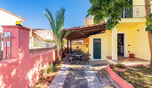 Detached villa 5 minutes from the sea