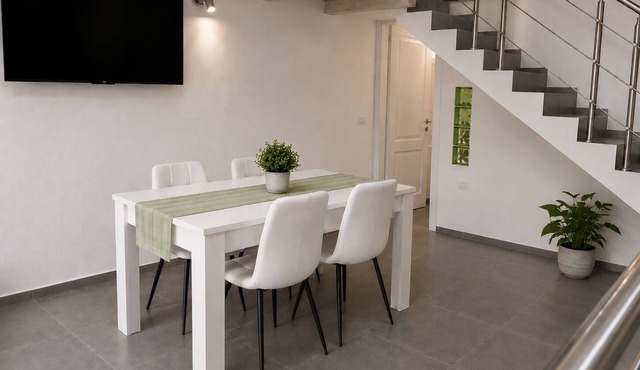 Elegant and modern loft with loft bedroom a few miles from the sea.