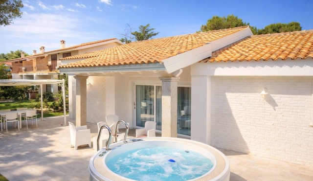 Elegant detached villa PORTO PINO