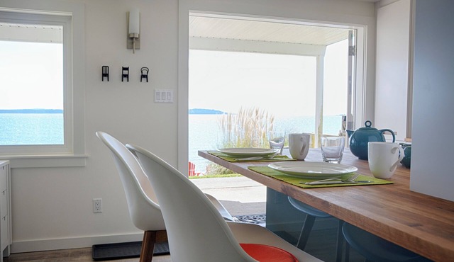 Fully-equipped, comfortable, modern oceanfront suite right on the beach! in North Saanich