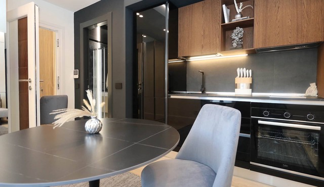 Hidden GEM- luxurious holiday STUDIO Garibaldi-for couples