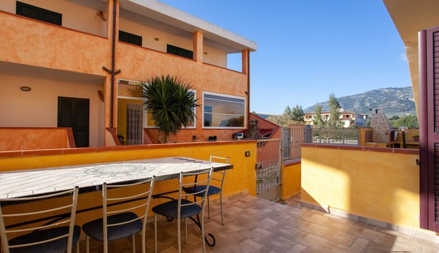 Holiday Apartment Casa Gianfranca with Mountain View, Terrace & Wi-Fi