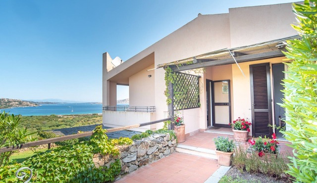 Holiday Apartment with Panoramic Sea View and Balcony; Parking Available; Pets Allowed