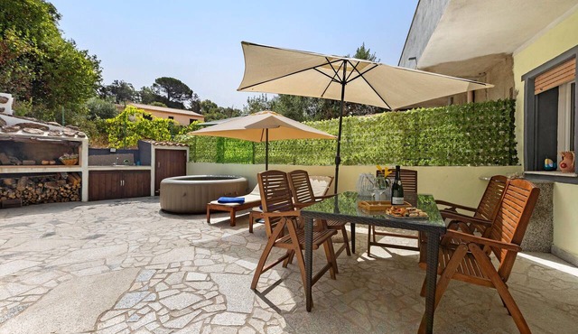 Holiday Home 'Casa Campitanesu' with Mountain View, Private Garden and Wi-Fi