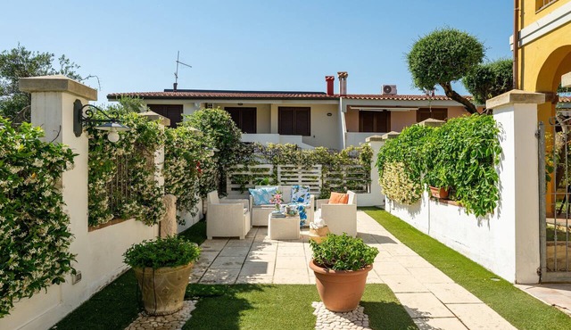 Holiday Home "Junco" with Garden, Loggia and Wi-Fi