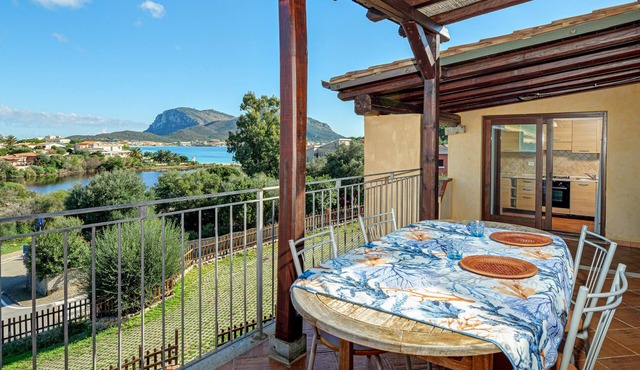Holiday Home 'Orizzonti 34' with Sea View, Private Terrace and Air Conditioning