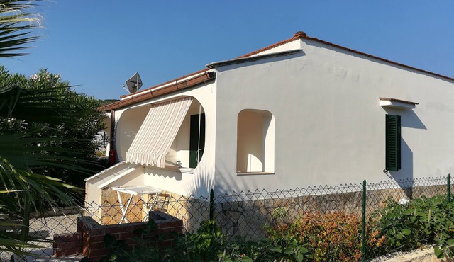 Holidays in the Villa nr. 6 Giovanna DISANTI, immersed in green in the Gaiole in GARGANO in Chiesiola