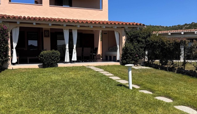 Ca’ Giulia Baja Sardinia-Costa Smeralda. Lovely sea view villa with garden.