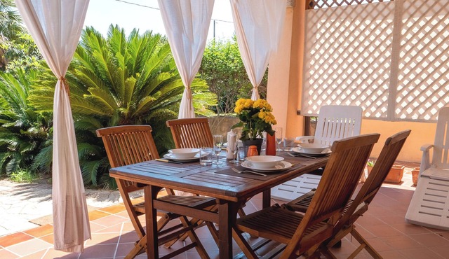 L'Alzoni - Two Bedroom House, Sleeps 5