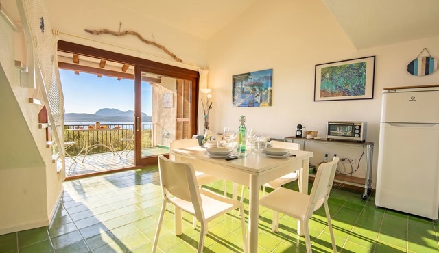 Le Dalie With Shared Pool, Marinella, Italy