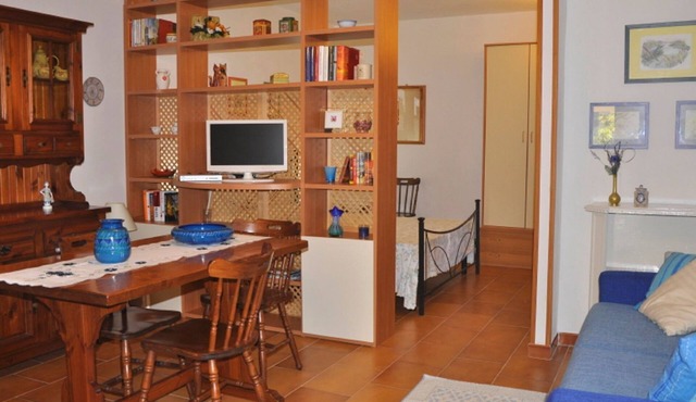 Lubagnu Vacanze- Drei-Zimmer-Wohnung A by Interhome