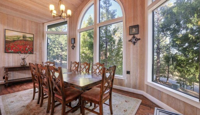 Luxurious Escape-DOUBLE Masters/GOURMET Kitchen in Shaver Lake