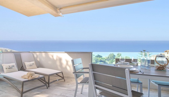 Mare Azzurro by Interhome