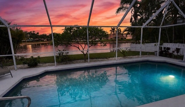 🌴Modern Coastal Retreat Near Beaches, IMG Academy🌴 in Bradenton