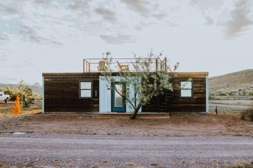 New Moonlight Ridge-Shipping Container Home in Alpine