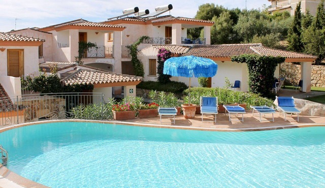Nice apartment for 4 guests with WIFI, pool, A/C, TV, terrace and pets allowed