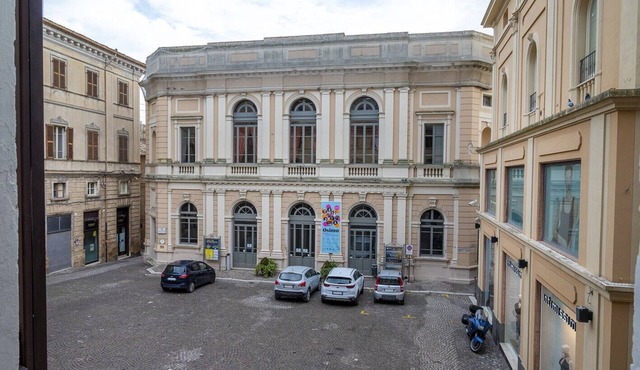 O01 - Osimo, renovated three-room apartment in the historic center