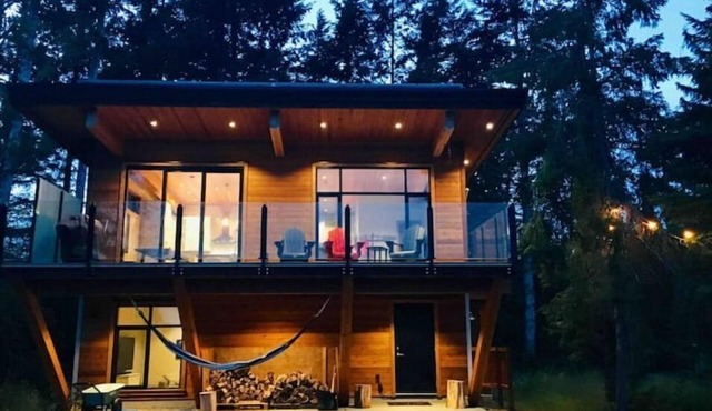Oceanfront Nature Retreat - Jordan River, BC in Jordan River