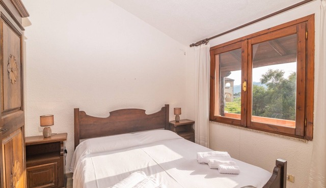 Palau Three-Room Apartment with Sea View and Garden "B"