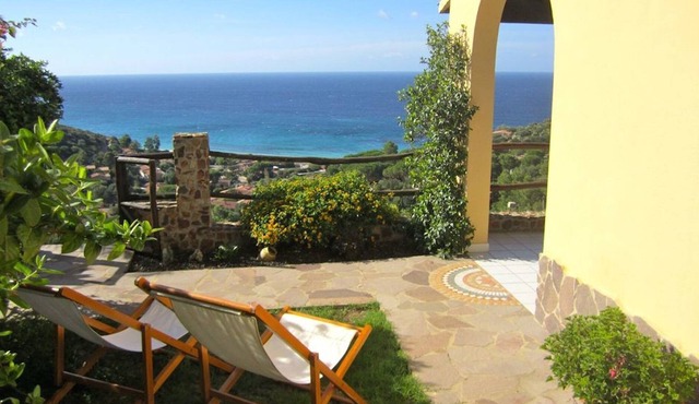PANORAMIC villa only 300 meters from the MARI PINTAU beach, GEREMEAS