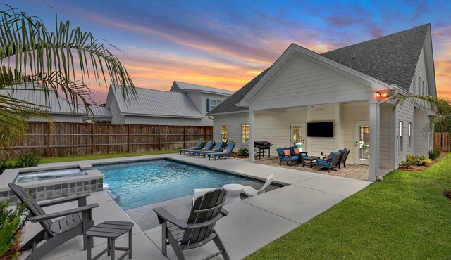 Private Heated Pool & Spa | Close to Beaches, Restaurants & Shopping! in Saint Simons Island
