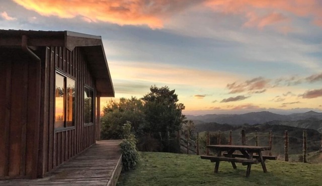 Private Lodge adjoining Ruahine Forest Park in Mangaweka