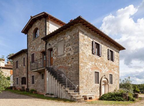 Rustic Getaway in Tuscan Hills